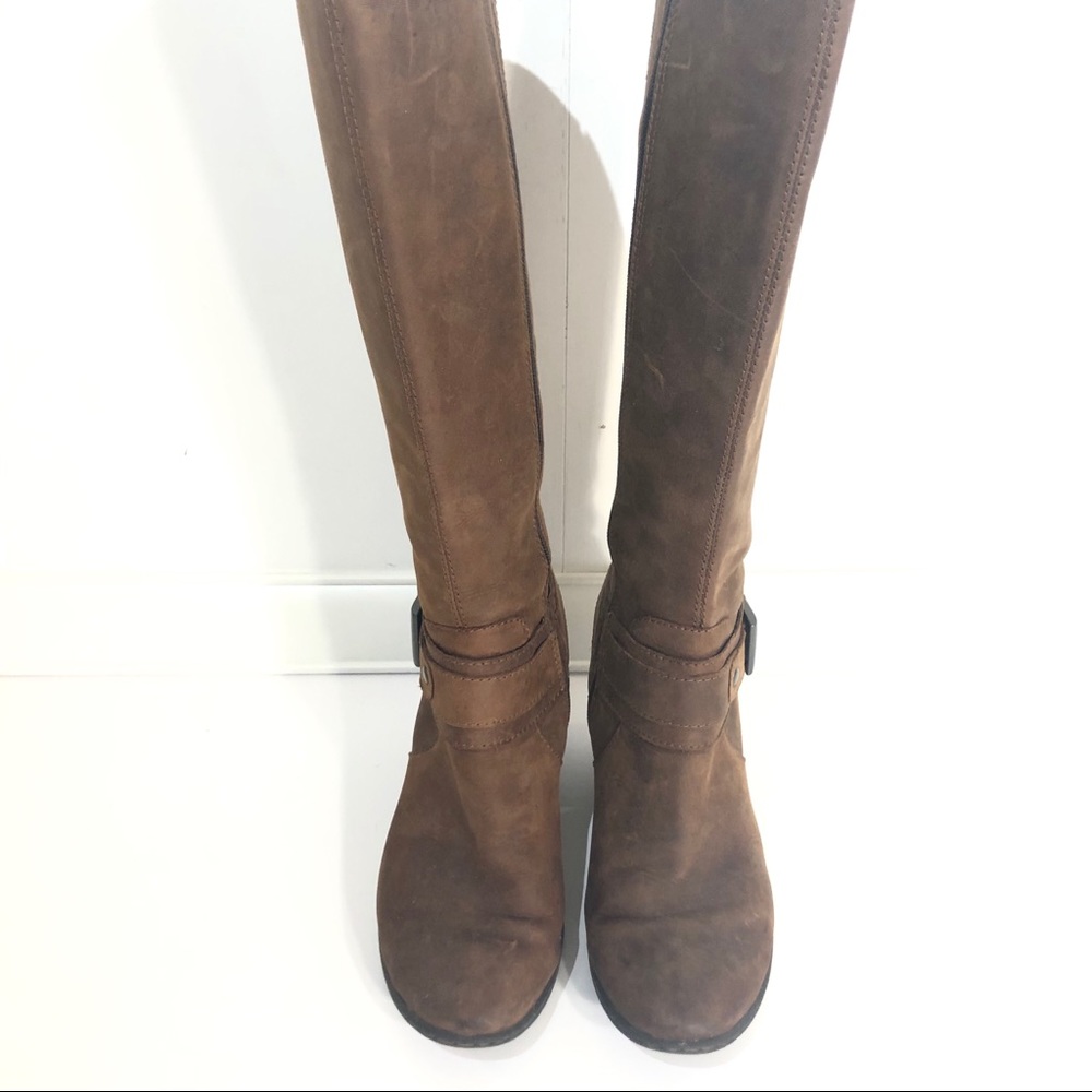 BOC BORN Concepts brown leather Nu buck boots 9